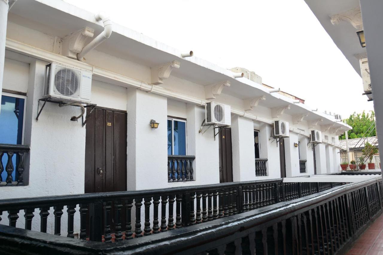 Hotel Andalucia Inn Santa Marta  Exteriér fotografie